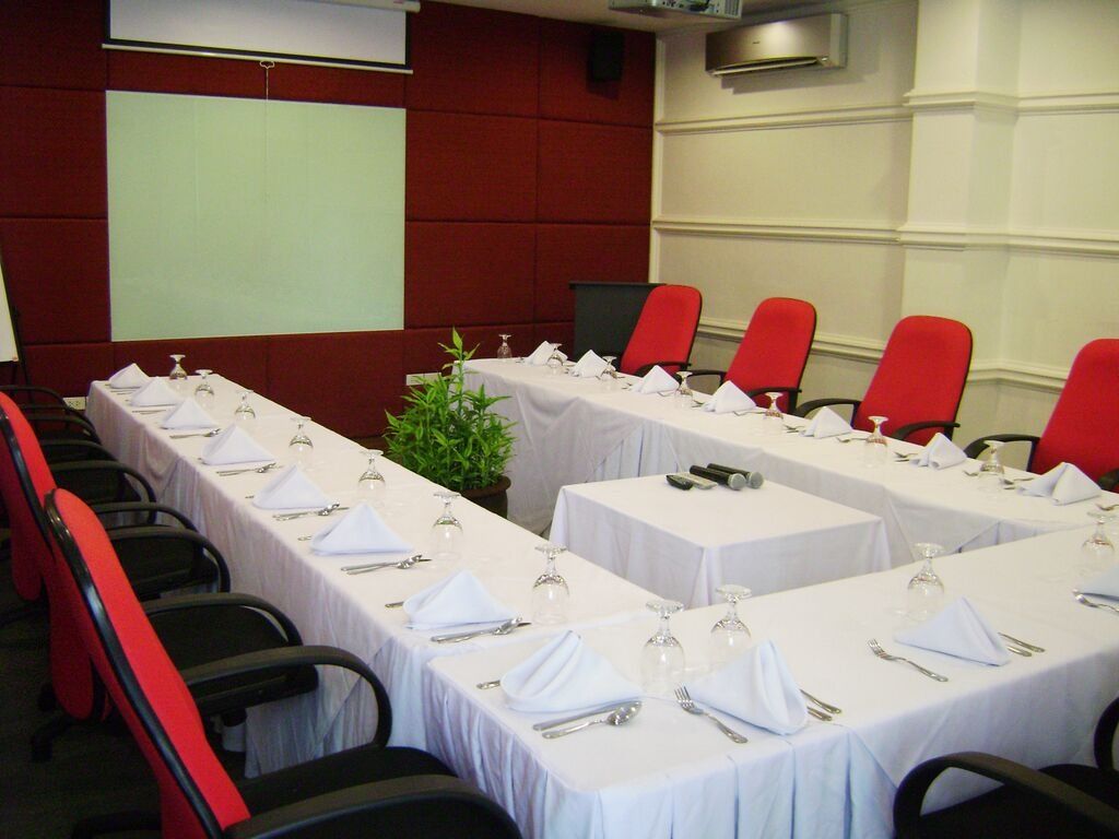 Hotel Celeste Makati Makati City Exterior foto